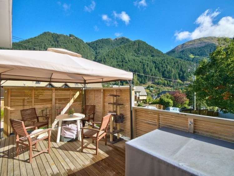 121 Hallenstein Street Queenstown_19