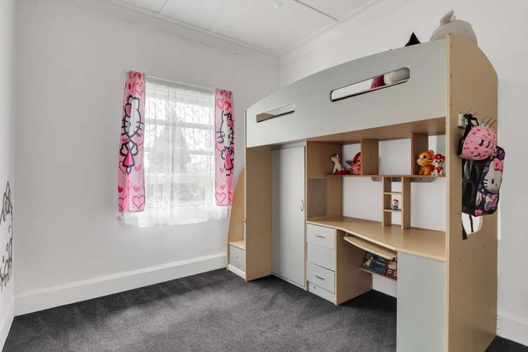 2 School Road Tiniroto_18