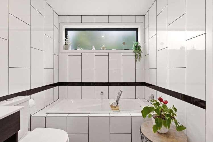 5C Aspen Grove Fernhill/Sunshine Bay_20