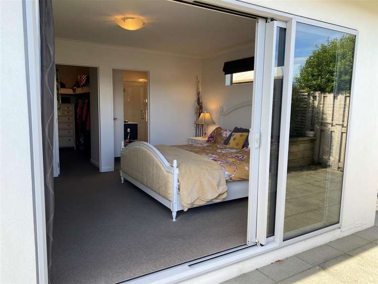 2 Fernhill Place Karoro_11