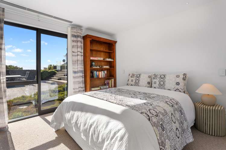 3 Inverness Lane Redcliffs_14