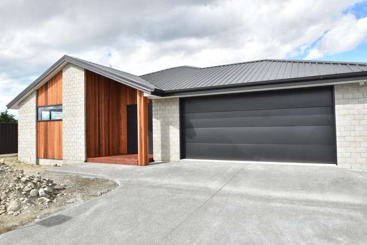 25 Lakeland Avenue Twizel_15