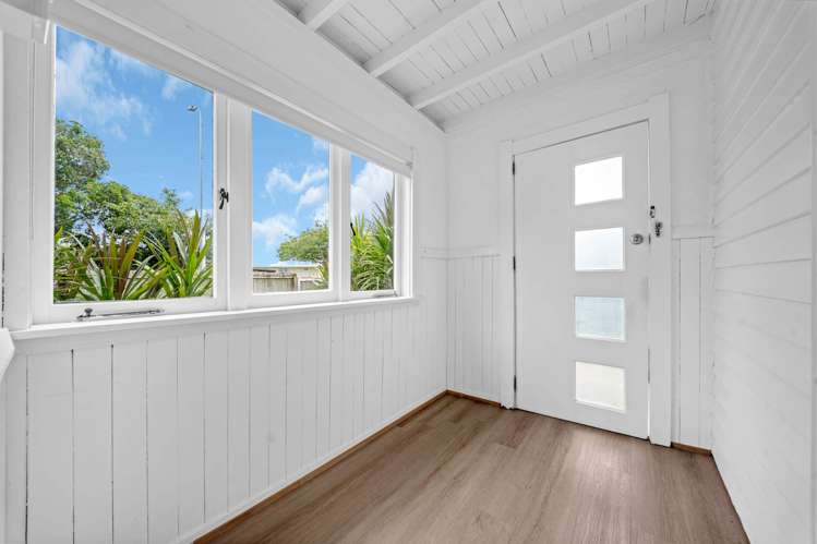 14 Mead Street Avondale_13