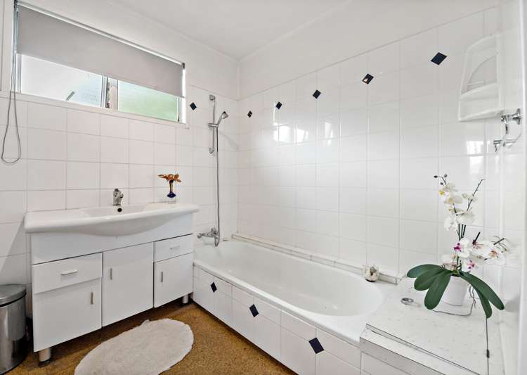 17 Waterlea Avenue Mangere Bridge_9