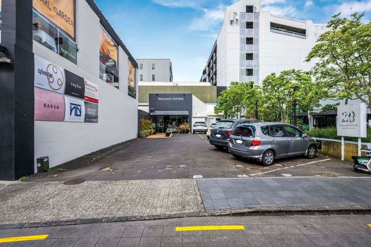 215 - 217 Broadway & 3 Teed Street Newmarket_11