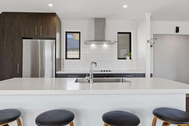 31 Honeyfield Drive Whalers Gate_1