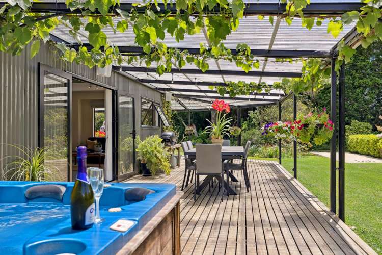 18 Lathrope Road Riverhead_4