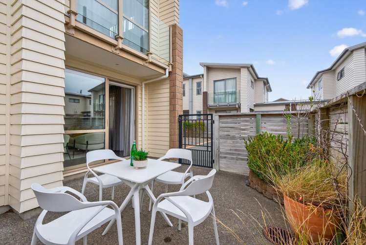 25 Latimer Way Petone_24