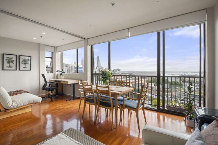 4E/15 Augustus Terrace_0