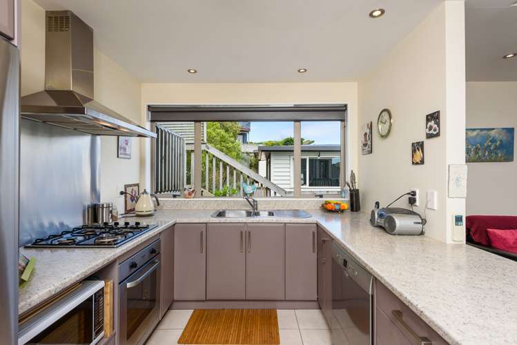 21b Pelorous Street Paparangi_10