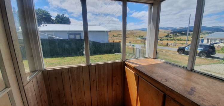 12 Whangaimoana Beach Road Pirinoa_5