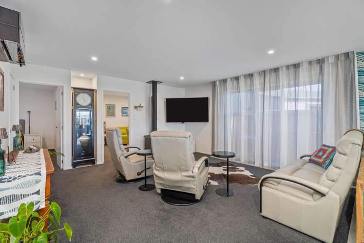 15 Whitby Avenue Whitianga_11