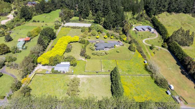 118 Colletts Road Mangaroa_0