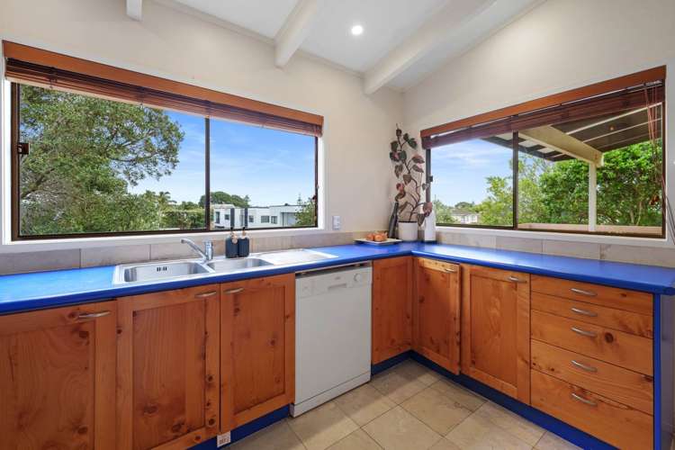 86 Hattaway Avenue Bucklands Beach_8