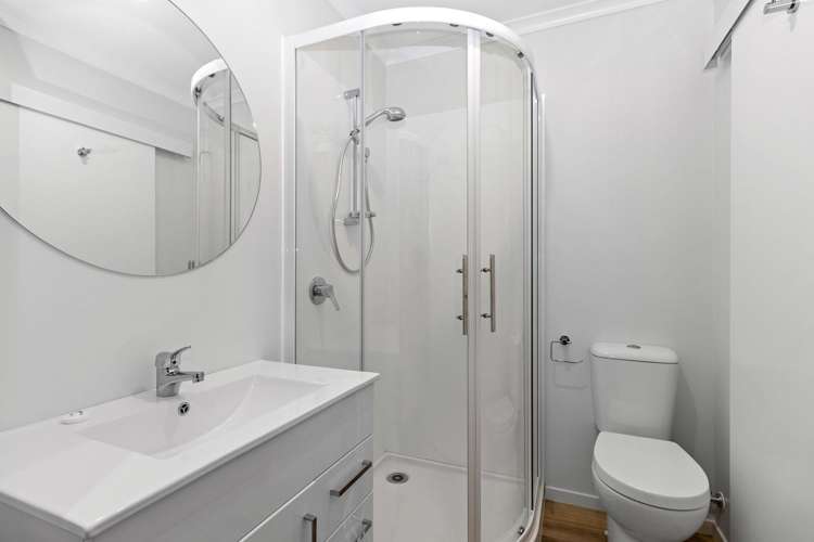 2/150 Te Rapa Road 3283_8