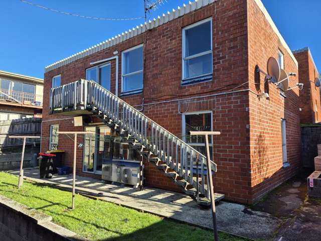 3/102 Harbour Tce 2202_1