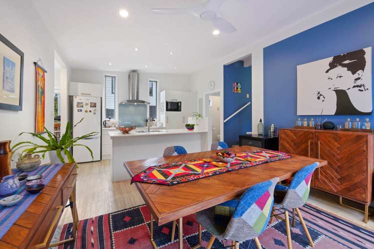 6 Cronin Place Beach Haven_38