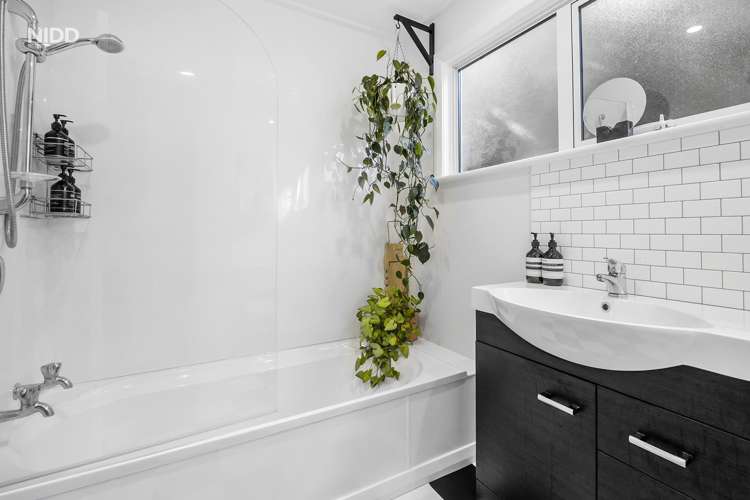 8 Mathieson Street Waverley_16