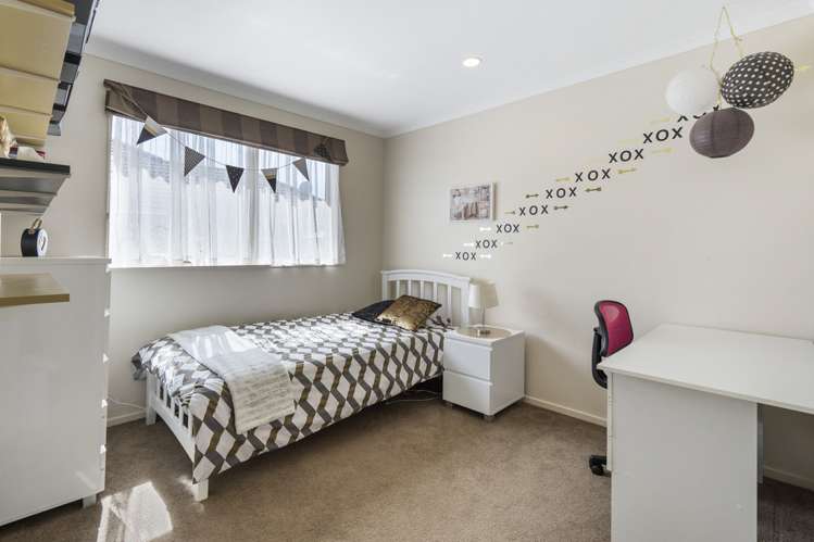 5 Norman Close The Gardens_12