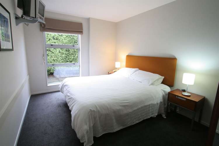 2/13 Plantation Road Wanaka_2