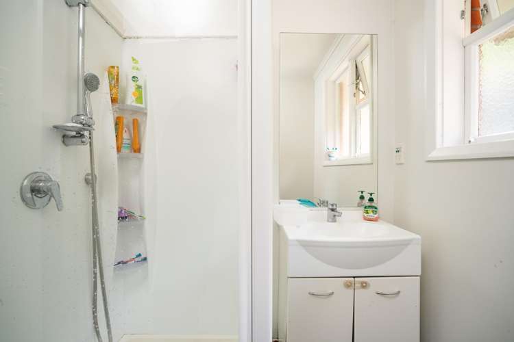 31 Tukanae Street Strathmore Park_10