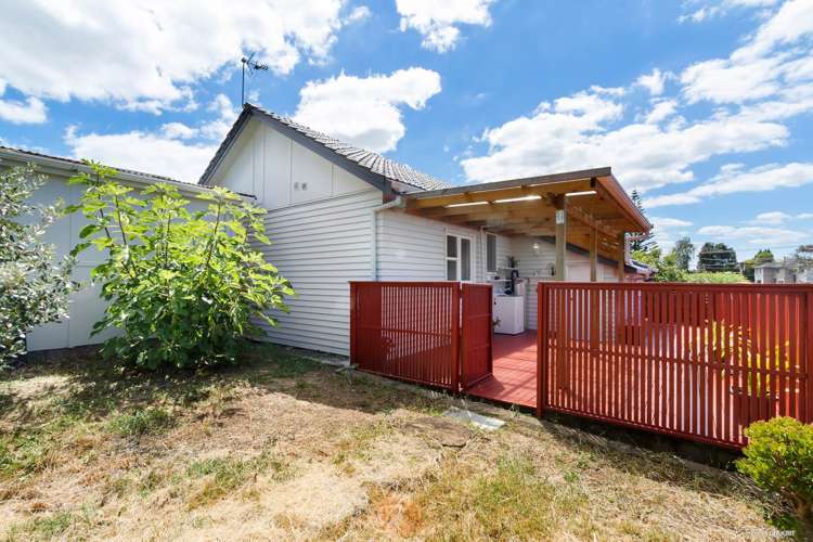 2/42 Pomaria Road Henderson_11