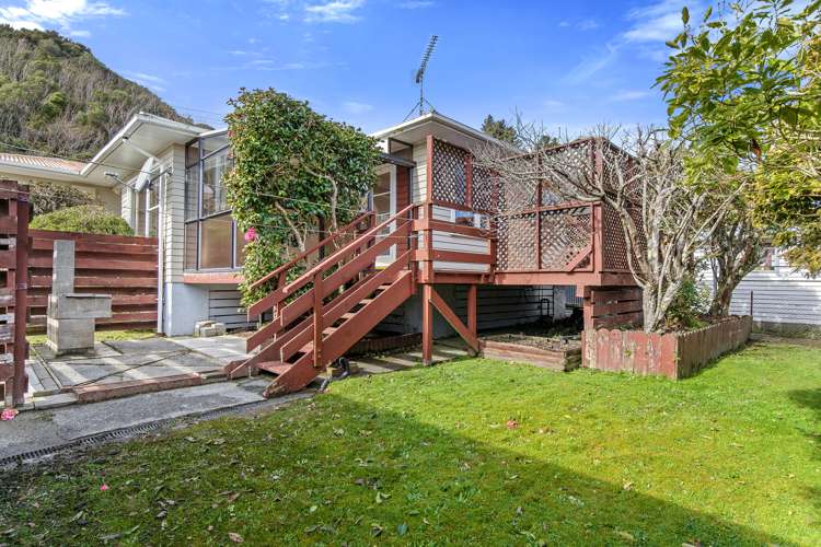 34 Petrie Street Wainuiomata_0