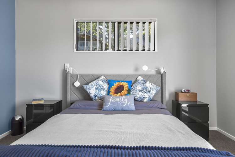 96 Brian Crescent Stanmore Bay_15