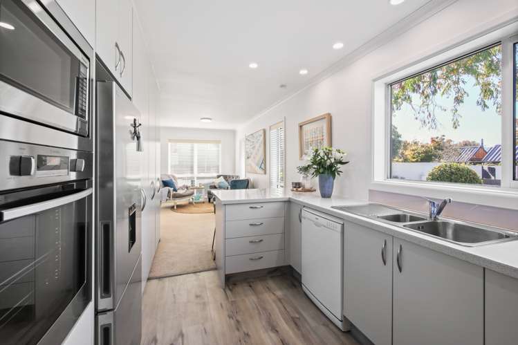 19 Lombard Place Avonhead_13