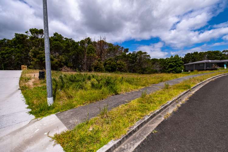 26 Dudley Crescent Cable Bay_10