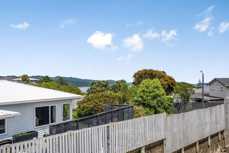 218 Dowse Drive Maungaraki_20