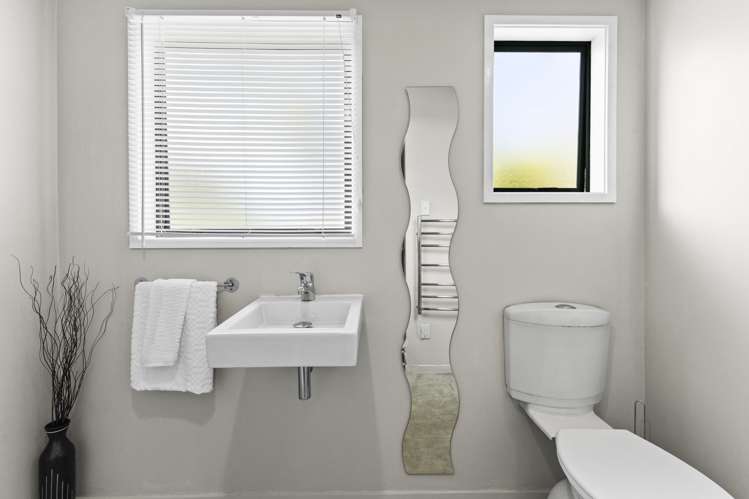 230 Upper Harbour Drive Greenhithe_35