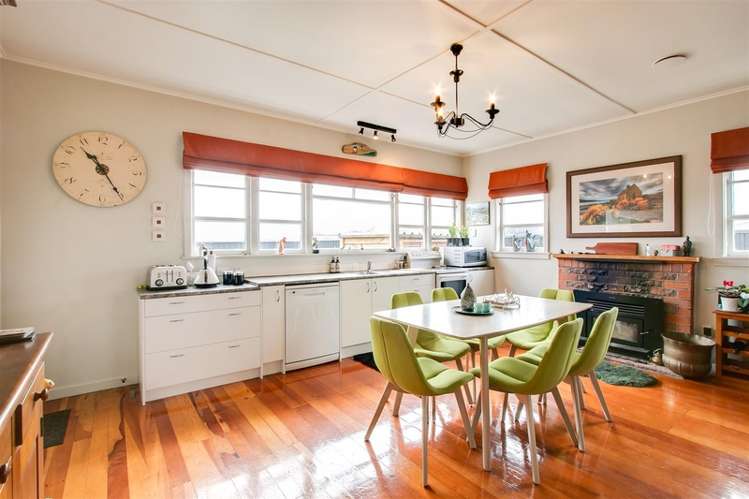 38 Arbuckle Road Frimley_9