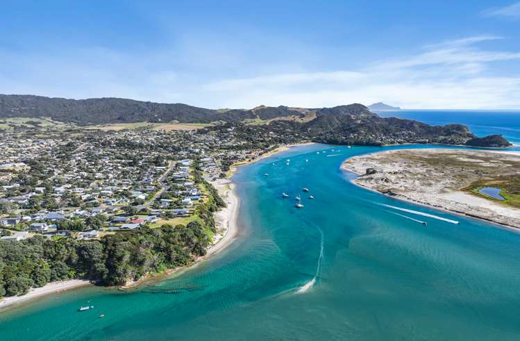 55 Robert Street Mangawhai Heads_21