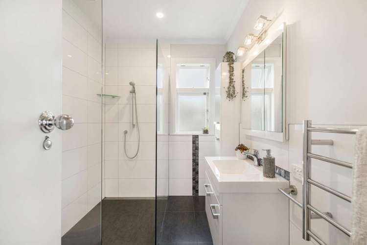 57 Peat Street Wanganui Central_16