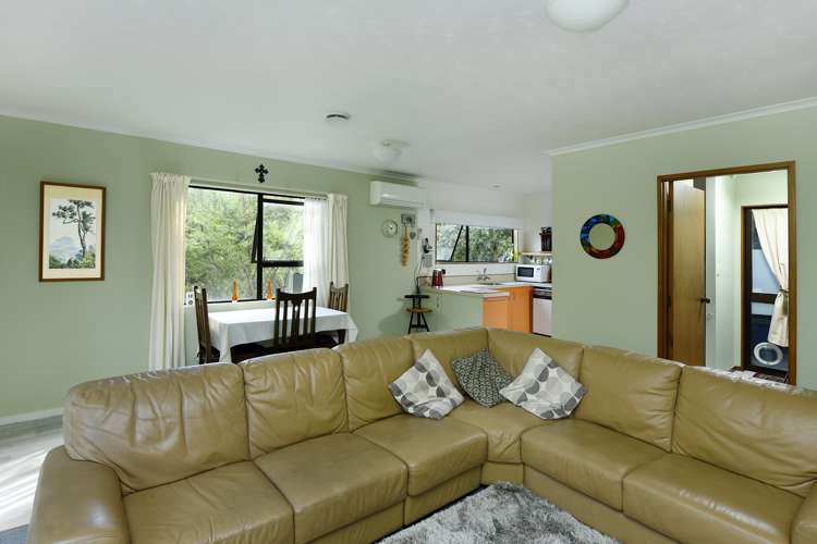 36a Jenner Road Toi Toi_5