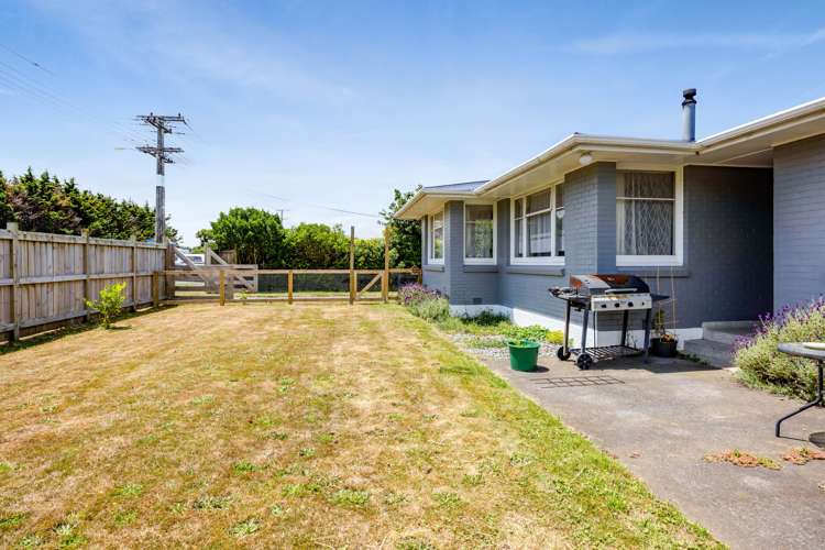 94 South Road Manaia_17