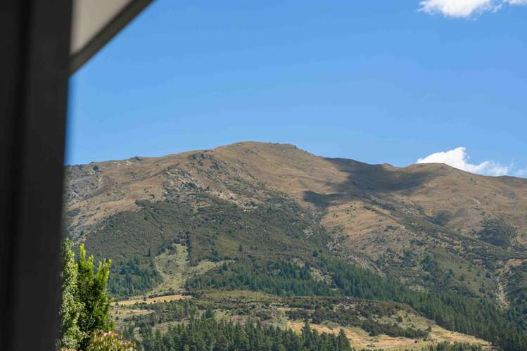 15 Pennycook Place Lake Hawea_23