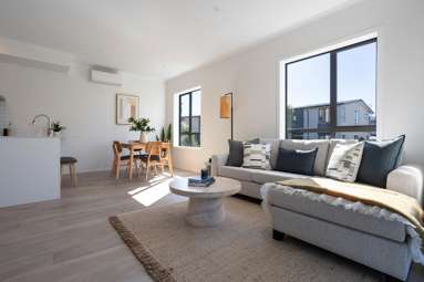9 Mahana Road (Mahana Apartments)_1