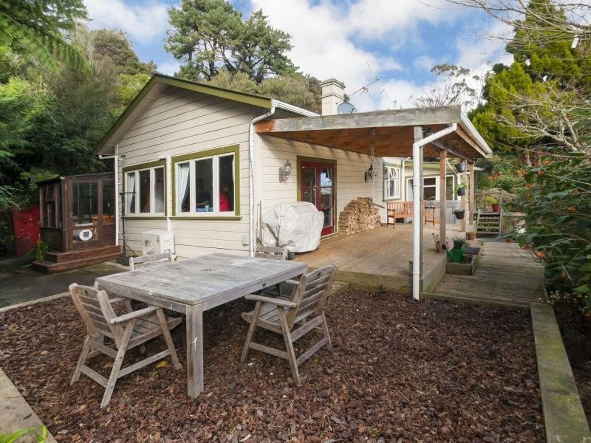 198 Eastern Hutt Road Taita_0