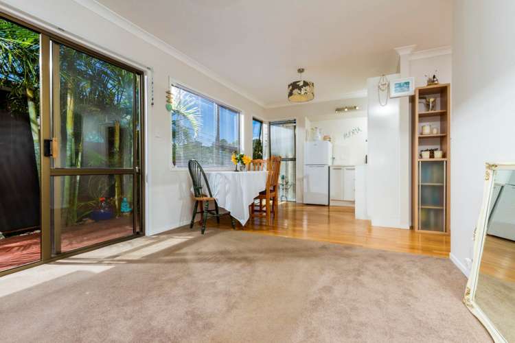 2/706 Beach Road Browns Bay_56