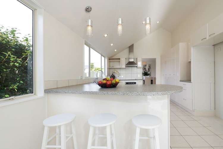 8 Girdhar Place Pukekohe_2