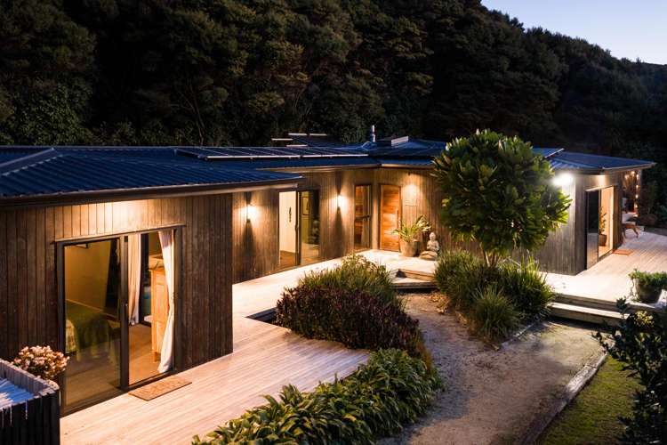 380 Whaanga Road Raglan_26