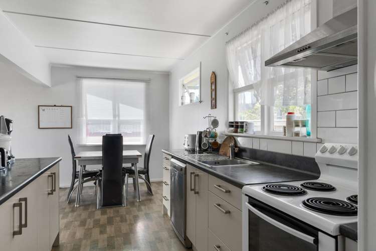 61 Owen Road Outer Kaiti_2