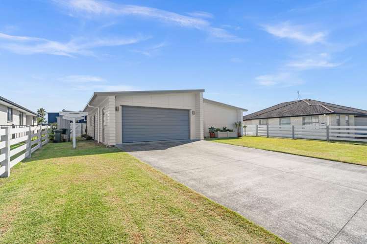 22 Sando Way One Tree Point_19