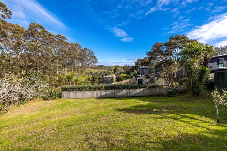 13 Totara Road Onetangi_34