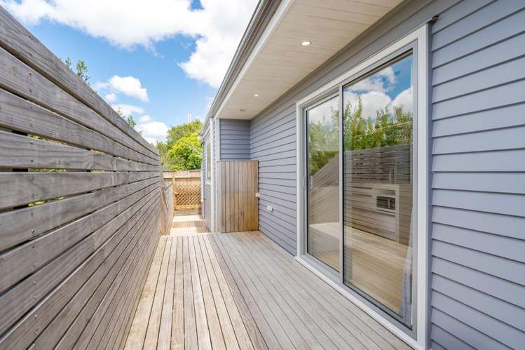 129 Riverpark Crescent Henderson_20