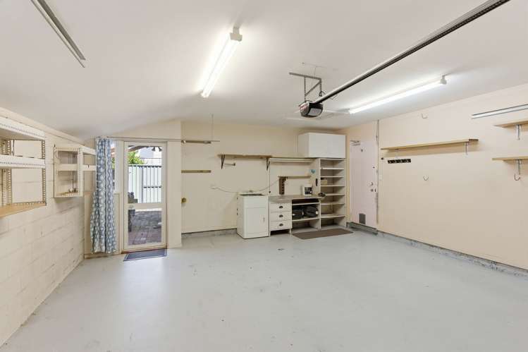 2/10 Baretta Street Somerfield_18