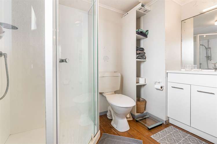 1/9 Old Lake Road Narrow Neck_19