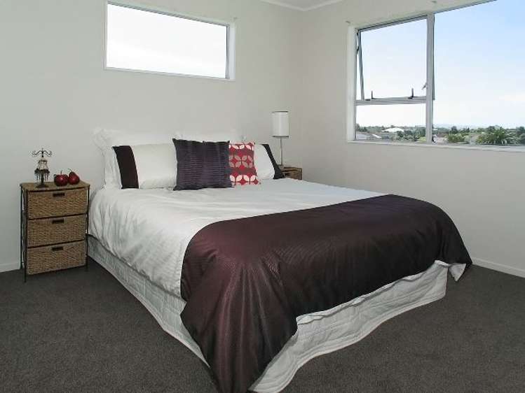 4 South Street Tawa_11